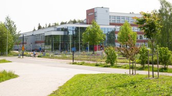 Lahden kampus kuvattuna kampusraitilta.