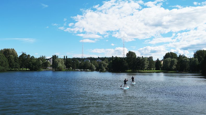 Summer activities by the lake